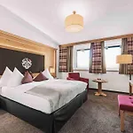 - Golf - Wellness Riml -adults Only Отель Хохгургль