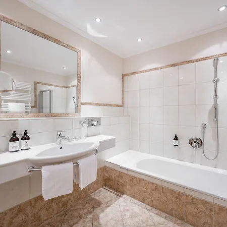 Отель - Golf - Wellness Riml 4*