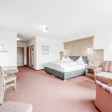 Riml Hotel 4*